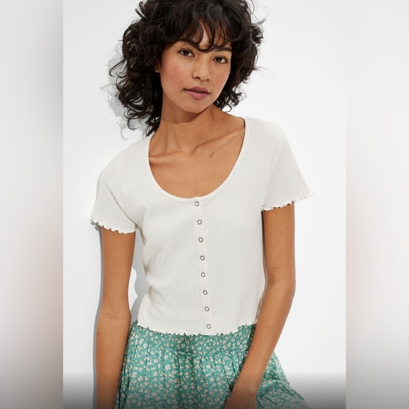 american eagle snap front baby tee - Picture 3 of 3